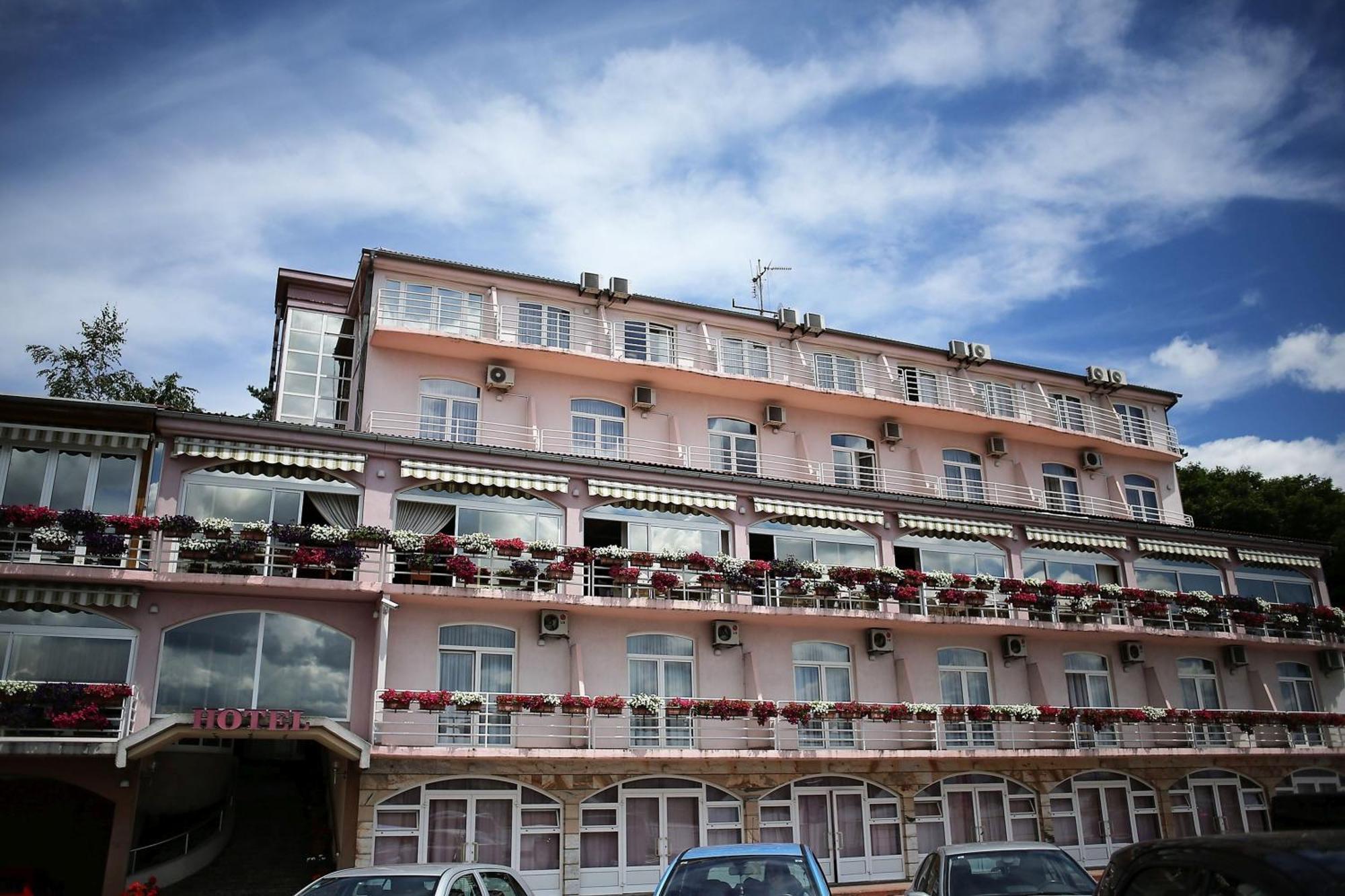 Prokosovici Hotel Senad Od Bosne المظهر الخارجي الصورة